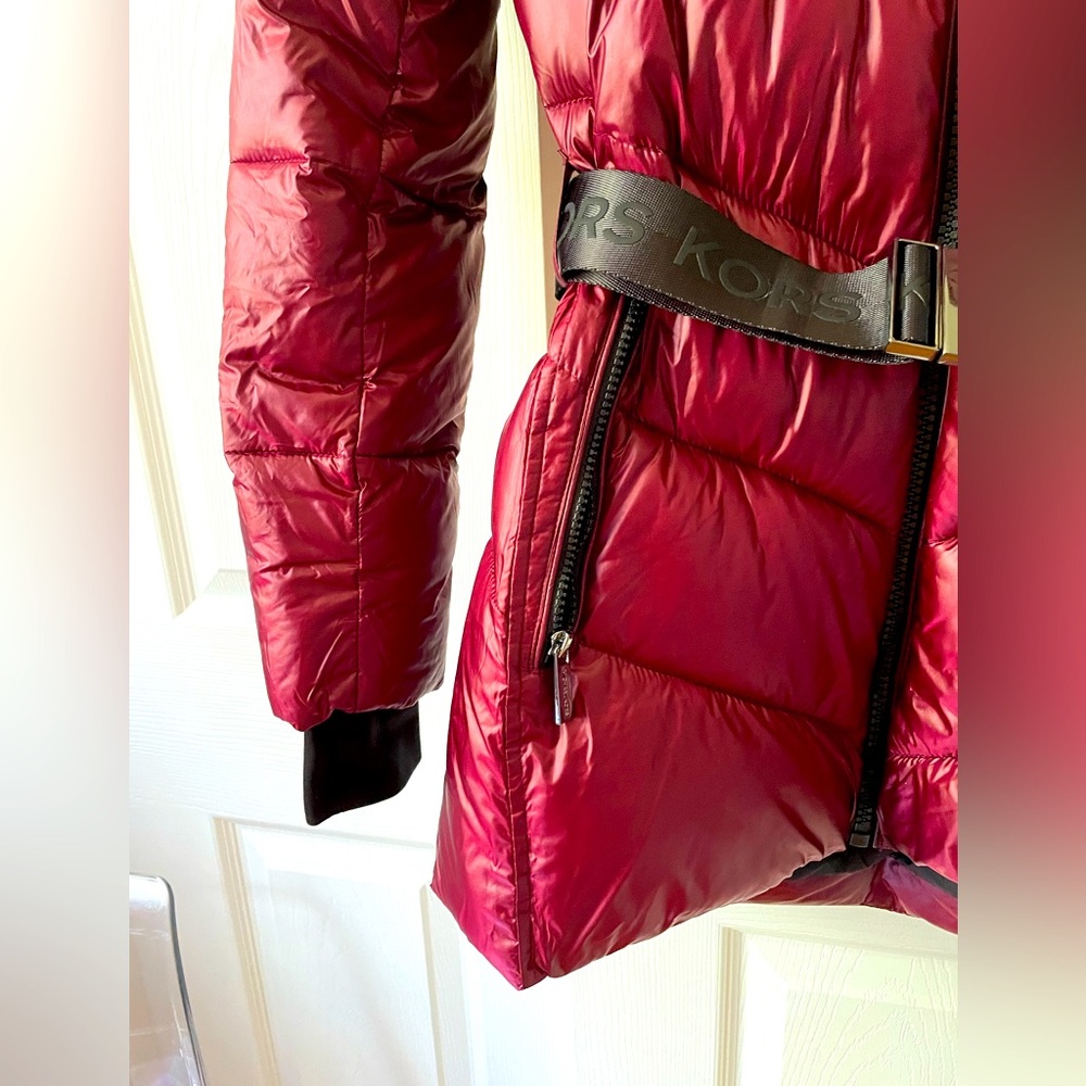 NWOT - MICHAEL Michael Kors Michael Kors Faux Fur Trim Quilted Ciré Jacket - Picture 6 of 9